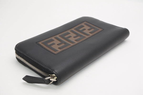 FENDI フェンディ FFロゴ ラウンドジップ 長財布 レザーウォレット レザー ブラック ブラウン シルバー金具 美品 中古 4b013235