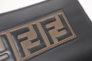 FENDI フェンディ FFロゴ ラウンドジップ 長財布 レザーウォレット レザー ブラック ブラウン シルバー金具 美品 中古 4b013235