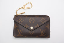 Load image into Gallery viewer, 極美品 LOUIS VUITTON ルイヴィトン モノグラム ポルトカルト レクトヴェルソ コインケース M69431 ブラウン ゴールド金具 中古 4b013435