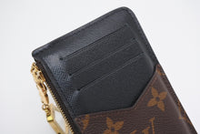 Load image into Gallery viewer, 極美品 LOUIS VUITTON ルイヴィトン モノグラム ポルトカルト レクトヴェルソ コインケース M69431 ブラウン ゴールド金具 中古 4b013435