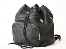 Load image into Gallery viewer, 新品未使用 CHROME HEARTS クロムハーツ STRANGE LOVE BAG リュック セメタリー クロスパッチ スモールクロス レザー ブラック 中古 4b013459