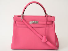 Load image into Gallery viewer, 極美品 HERMES エルメス KELLY ケリー 32 内縫い 2WAYハンドバッグ シェーブル ピンク系 シルバー金具 □Q刻印 中古 4b013426