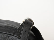 Load image into Gallery viewer, 新品未使用 CHROME HEARTS クロムハーツ STRANGE LOVE BAG リュック セメタリー クロスパッチ スモールクロス レザー ブラック 中古 4b013459