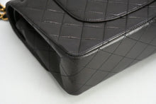 Load image into Gallery viewer, CHANEL シャネル マトラッセ25 Wフラップ Wチェーンショルダーバッグ A01112 2番台 ラムスキン ココマーク ブラック 美品 中古 4b013464