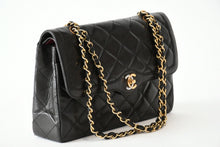 Load image into Gallery viewer, CHANEL シャネル マトラッセ Wフラップ Wチェーンショルダーバッグ A2800 2番台 ラムスキン ココマーク ブラック パリ限定 美品 中古 4b013463