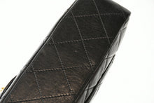 Load image into Gallery viewer, CHANEL シャネル マトラッセ Wフラップ Wチェーンショルダーバッグ A2800 2番台 ラムスキン ココマーク ブラック パリ限定 美品 中古 4b013463