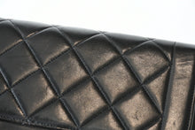 Load image into Gallery viewer, 極美品 CHANEL シャネル マトラッセ25 Sフラップ Wチェーンショルダーバッグ 3番台 ココマーク ラムスキン ブラック ゴールド金具 中古 4b013462