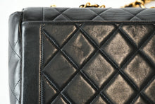 Load image into Gallery viewer, 極美品 CHANEL シャネル マトラッセ25 Sフラップ Wチェーンショルダーバッグ 3番台 ココマーク ラムスキン ブラック ゴールド金具 中古 4b013462