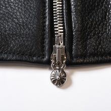 Load image into Gallery viewer, 新品同様 CHROME HEARTS クロムハーツ Letterman レターマン スタジャン レザージャケット サイズXL 中古 4b013506