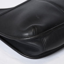 Load image into Gallery viewer, 極美品 COACH コーチ ワンショルダーバッグ G9C-9033 カーフレザー ブラック ゴールド金具 中古 4b013035