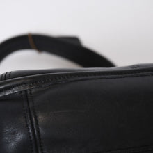 Load image into Gallery viewer, 極美品 COACH コーチ ワンショルダーバッグ G9C-9033 カーフレザー ブラック ゴールド金具 中古 4b013035