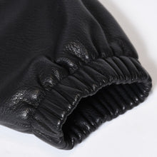 Load image into Gallery viewer, 極美品 CHROME HEARTS クロムハーツ 2025年 レザーフーデッドコート サイズL BSフレアパッチ セメタリークロスパッチ ダガージップ 中古 4b013505