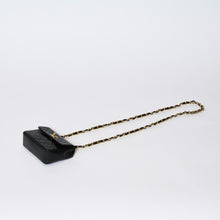 Load image into Gallery viewer, CHANEL シャネル ミニミニマトラッセ14 チェーンショルダーバッグ ラムスキン ココマーク ブラック ゴールド金具 美品 中古 4b013488