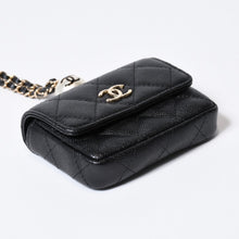 Load image into Gallery viewer, 極美品 CHANEL シャネル マトラッセ ココマーク フラップ コインパース AP2119 31番台 ブラック キャビアスキン ゴールド金具 中古 4b013612