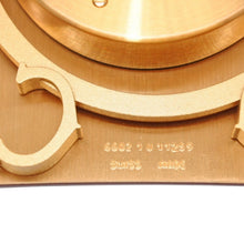 Load image into Gallery viewer, 極美品 CARTIER カルティエ カランドレ 置時計 白文字盤 クォーツ ゴールド ボルドー スイス製 中古 4b013507