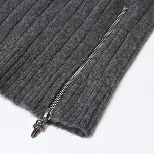 極美品 CHROME HEARTS クロムハーツ カシミヤ ハイネックニットセーター サイズM CHクロスパッチ 7パッチ サイドダガージップ 中古 4b013649