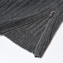 Load image into Gallery viewer, 極美品 CHROME HEARTS クロムハーツ カシミヤ ハイネックニットセーター サイズM CHクロスパッチ 7パッチ サイドダガージップ 中古 4b013649