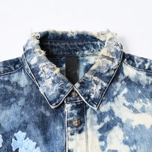 Load image into Gallery viewer, CHROME HEARTS クロムハーツ × CVTVLIST カタリスト デニムシャツ サイズXL クロスボール CHクロスパッチ 14パッチ 美品 中古 4b013819