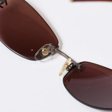 Load image into Gallery viewer, CHANEL シャネル リムレス サングラス アイウェア 4002 c.116/75 サイズ54□19 130 ココマーク ワインレッド ブラウン 美品 中古 4b013718