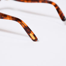 Load image into Gallery viewer, CARTIER カルティエ サングラス アイウェア T8200420 サイズ53□19 130 GP メタル アセテート べっ甲カラー ブラウン 美品 中古 4b013655