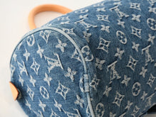 Load image into Gallery viewer, 新品同様 LOUIS VUITTON ルイヴィトン ネオスピーディ ハンドバッグ M95019 モノグラム デニム インディゴブルー ゴールド金具 中古 4b013468