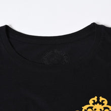 Load image into Gallery viewer, CHROME HEARTS クロムハーツ VINE DAGGER ヴァインダガー 半袖Tシャツ サイズM プリント ブラック イエロー 美品 中古 4b013689