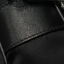 Load image into Gallery viewer, 極美品 PRADA プラダ トライアングルロゴ ショルダーバッグ 1BH010 イタリア製 ナイロン ブラック シルバー金具 中古 4b013695