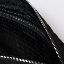 Load image into Gallery viewer, 極美品 PRADA プラダ トライアングルロゴ ショルダーバッグ 1BH010 イタリア製 ナイロン ブラック シルバー金具 中古 4b013695
