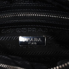 Load image into Gallery viewer, 極美品 PRADA プラダ トライアングルロゴ ショルダーバッグ 1BH010 イタリア製 ナイロン ブラック シルバー金具 中古 4b013695