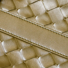 Load image into Gallery viewer, 新品同様 BOTTEGAVENETA ボッテガヴェネタ イントレチャート ミニウォレス ワンショルダーバッグ カーキ カーフ レザー ゴールド金具 中古 4b013604