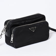 Load image into Gallery viewer, 極美品 PRADA プラダ トライアングルロゴ ショルダーバッグ 1BH010 イタリア製 ナイロン ブラック シルバー金具 中古 4b013695