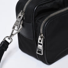 Load image into Gallery viewer, 極美品 PRADA プラダ トライアングルロゴ ショルダーバッグ 1BH010 イタリア製 ナイロン ブラック シルバー金具 中古 4b013695