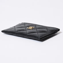 Load image into Gallery viewer, 極美品 CHANEL シャネル マトラッセ ココマーク カードケース AP0213 ランダム番台 ブラック キャビアスキン 中古 4b013729