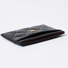 Load image into Gallery viewer, 極美品 CHANEL シャネル マトラッセ ココマーク カードケース AP0213 ランダム番台 ブラック キャビアスキン 中古 4b013729