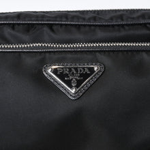 Load image into Gallery viewer, 極美品 PRADA プラダ トライアングルロゴ ショルダーバッグ 1BH010 イタリア製 ナイロン ブラック シルバー金具 中古 4b013695