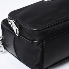 Load image into Gallery viewer, 極美品 PRADA プラダ トライアングルロゴ ショルダーバッグ 1BH010 イタリア製 ナイロン ブラック シルバー金具 中古 4b013695