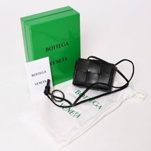 画像をギャラリービューアに読み込む, 極美品 BOTTEGAVENETA ボッテガヴェネタ Cassette Airpods Case カセット エアポッズケース 765784VBWD38803 イントレチャート 中古 4b013719