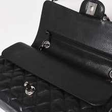 画像をギャラリービューアに読み込む, CHANEL シャネル マトラッセ25 Wフラップ Wチェーンショルダーバッグ 13番台 ココマーク キャビアスキン シルバー金具 美品 中古 4b014011