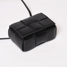 画像をギャラリービューアに読み込む, 極美品 BOTTEGAVENETA ボッテガヴェネタ Cassette Airpods Case カセット エアポッズケース 765784VBWD38803 イントレチャート 中古 4b013719