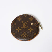 Load image into Gallery viewer, LOUIS VUITTON ルイヴィトン ポルトモネ ロン コインケース M95043 モノグラムチェリー 村上隆 ゴールド金具 美品 中古4b013011