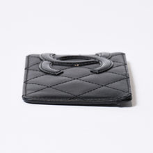 Load image into Gallery viewer, CHANEL シャネル カンボンライン ココマーク マトラッセ カードケース 17番台 ブラック ピンク カーフスキン 美品 中古 4b013610