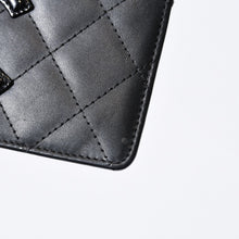 Load image into Gallery viewer, CHANEL シャネル カンボンライン ココマーク マトラッセ カードケース 17番台 ブラック ピンク カーフスキン 美品 中古 4b013610