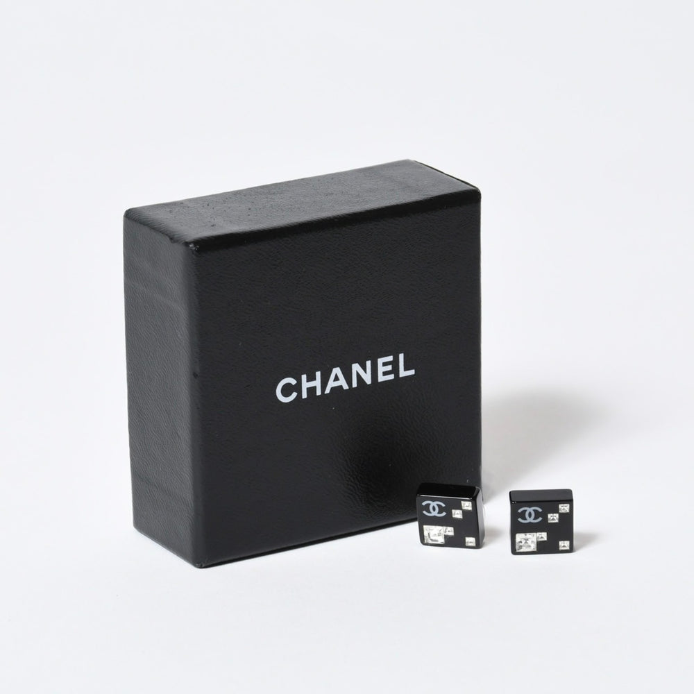 CHANEL シャネル ココマーク ピアス 重量約２.45g 05A刻印 アクリル ラインストーン ブラック クリア シルバー 両耳用 良品 中古 4b013728