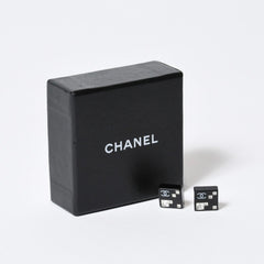 CHANEL シャネル ココマーク ピアス 重量約２.45g 05A刻印 アクリル ラインストーン ブラック クリア シルバー 両耳用 良品 中古 4b013728