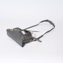 Load image into Gallery viewer, BALENCIAGA バレンシアガ メタリック エッジ シティ ハンドバッグ 2WAY 432831 レザー グレー ゴールド金具 美品 中古 4b013703
