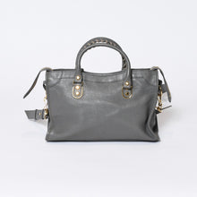 Load image into Gallery viewer, BALENCIAGA バレンシアガ メタリック エッジ シティ ハンドバッグ 2WAY 432831 レザー グレー ゴールド金具 美品 中古 4b013703