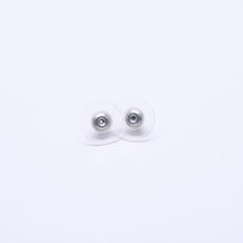 Load image into Gallery viewer, CHANEL シャネル チェーン柄 ココマーク ピアス 両耳用 B14ASV刻印 重量2.2g シルバー メタル 美品 中古 4b012967