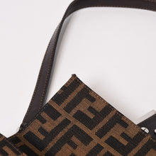 画像をギャラリービューアに読み込む, FENDI フェンディ ワンショルダーバッグ 0915967002 キャンバス レザー ブラウン ズッカ柄 総柄 シルバー金具 美品 中古 4b013868