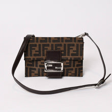 画像をギャラリービューアに読み込む, FENDI フェンディ ワンショルダーバッグ 0915967002 キャンバス レザー ブラウン ズッカ柄 総柄 シルバー金具 美品 中古 4b013868