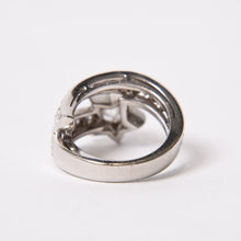 Load image into Gallery viewer, CHANEL シャネル コメット リング 指輪 アクセサリー ダイヤモンド K18WG 12g シルバー金具 美品 中古 4b013919